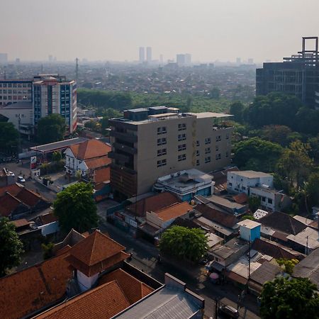 Stay.Vie Hotel Surabaja Zewnętrze zdjęcie