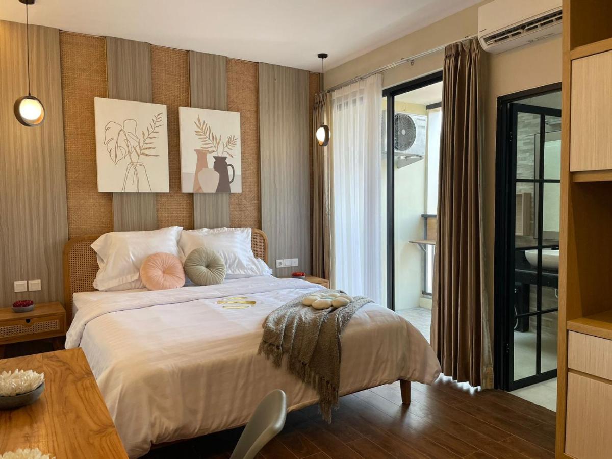 Stay.Vie Hotel Surabaja Zewnętrze zdjęcie