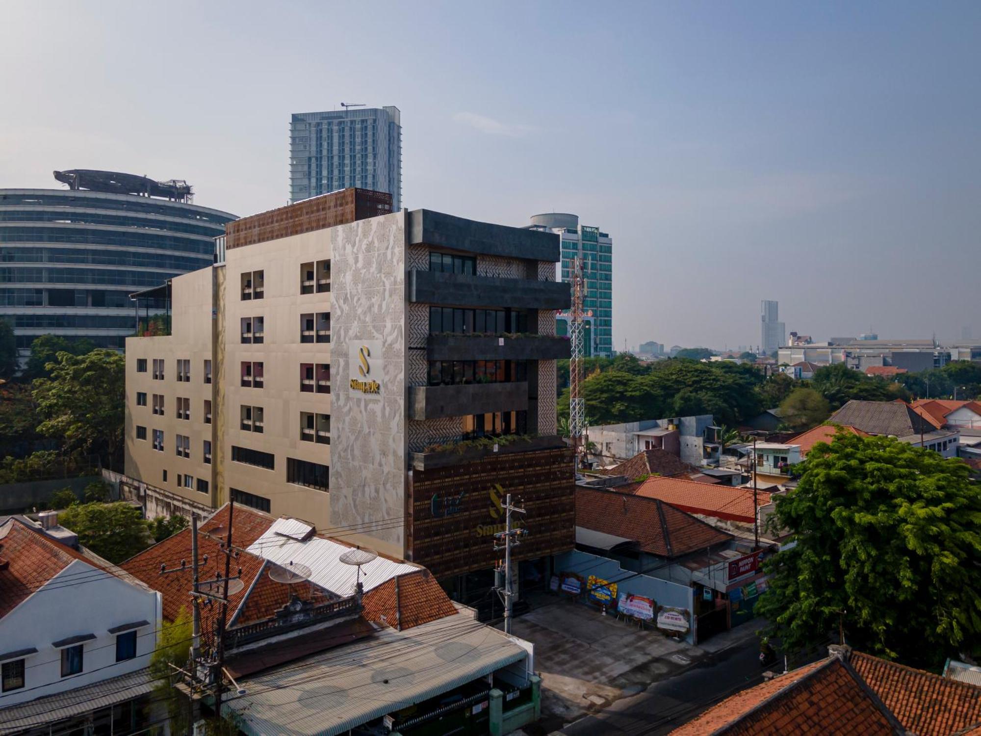 Stay.Vie Hotel Surabaja Zewnętrze zdjęcie