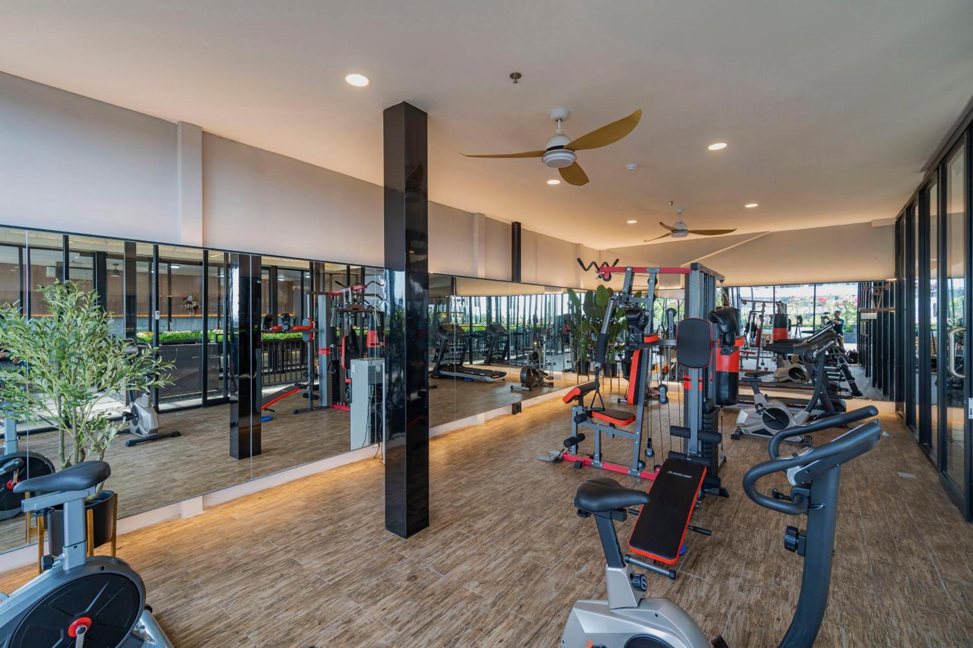 Stay.Vie Hotel Surabaja Zewnętrze zdjęcie
