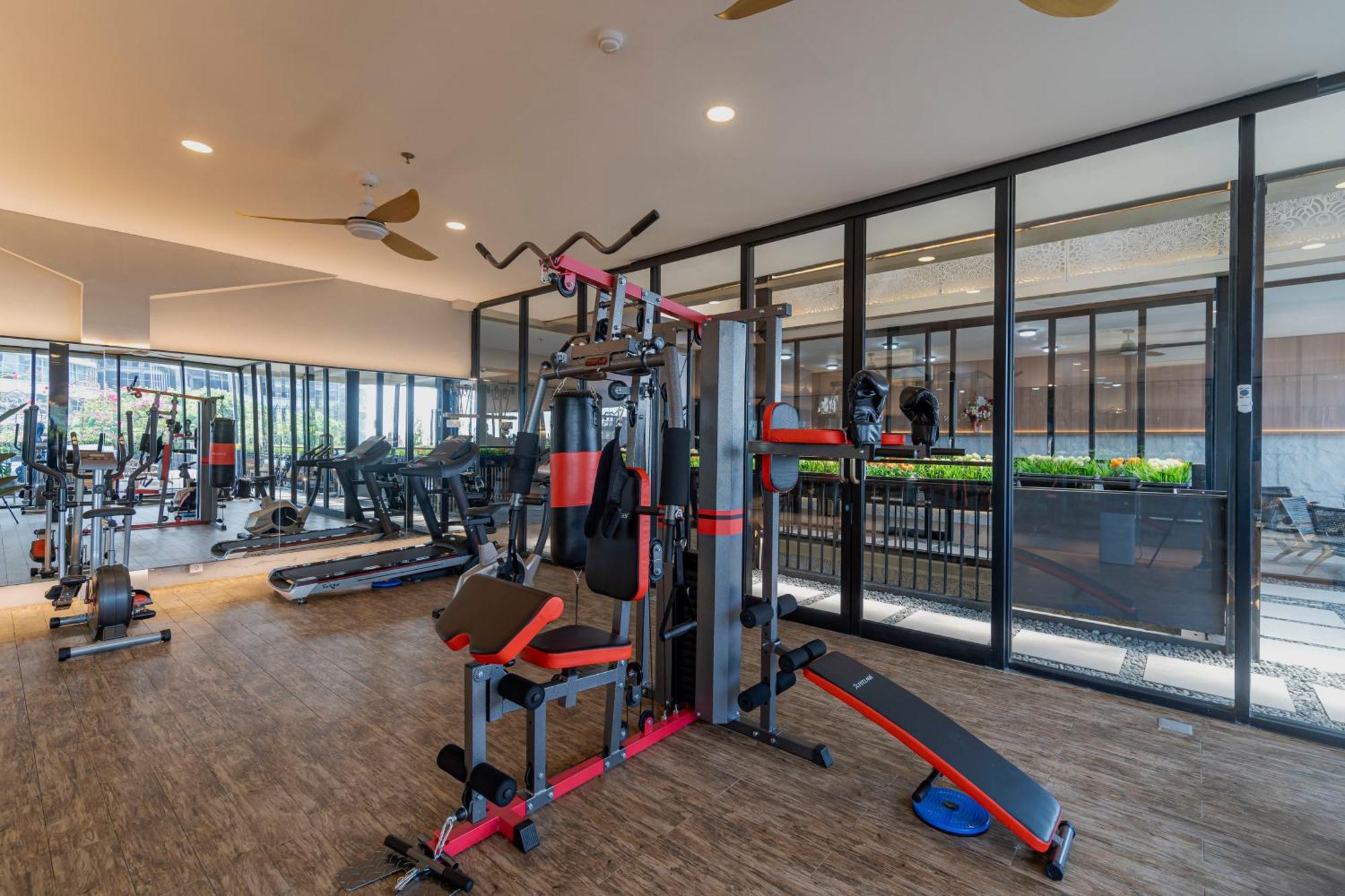 Stay.Vie Hotel Surabaja Zewnętrze zdjęcie