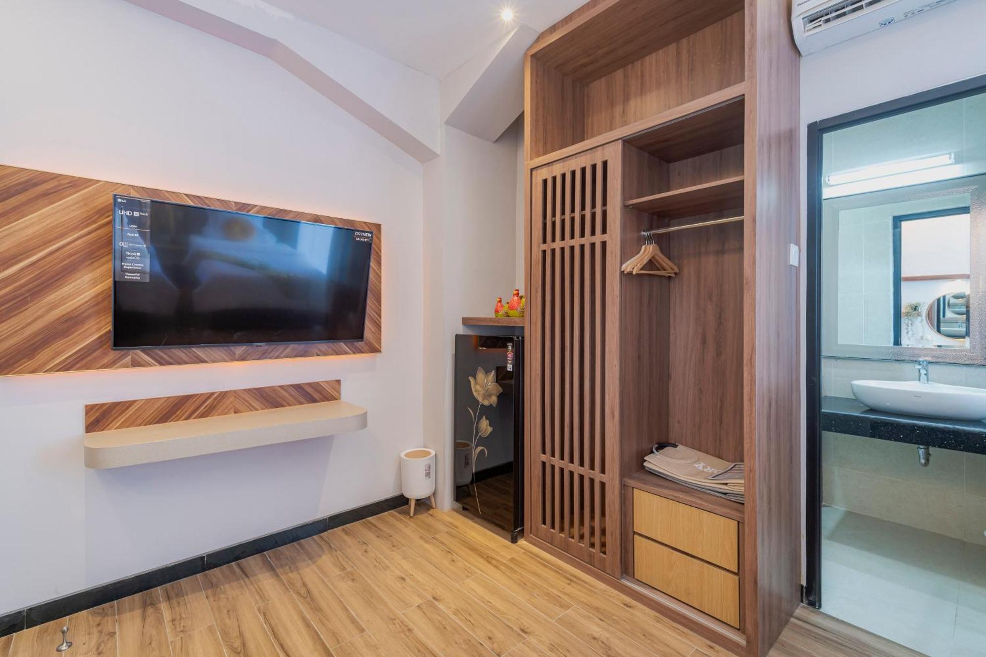 Stay.Vie Hotel Surabaja Zewnętrze zdjęcie