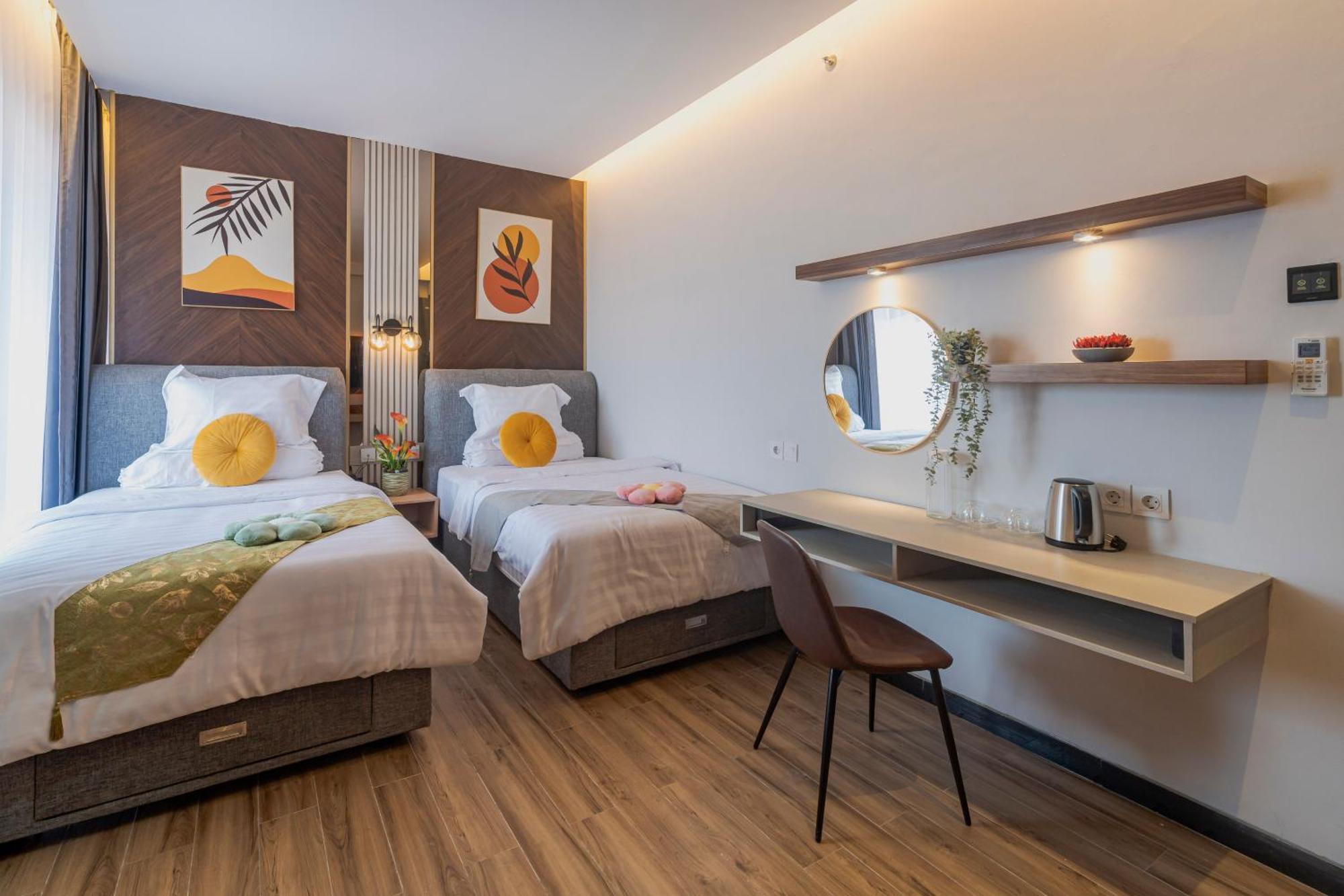 Stay.Vie Hotel Surabaja Zewnętrze zdjęcie